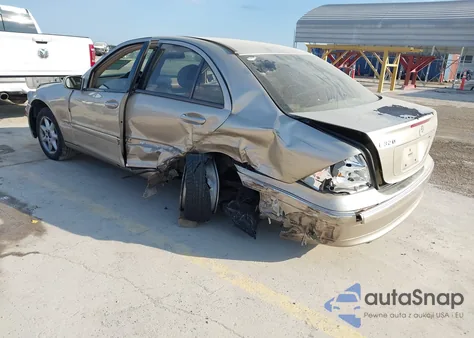 2004 Mercedes-Benz C 320 Sport from USA, damaged, VIN WDBRF64J74F450497